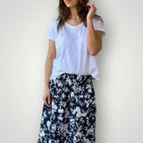 Lola skirt - big navy flower linen